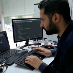 احسان حیدری